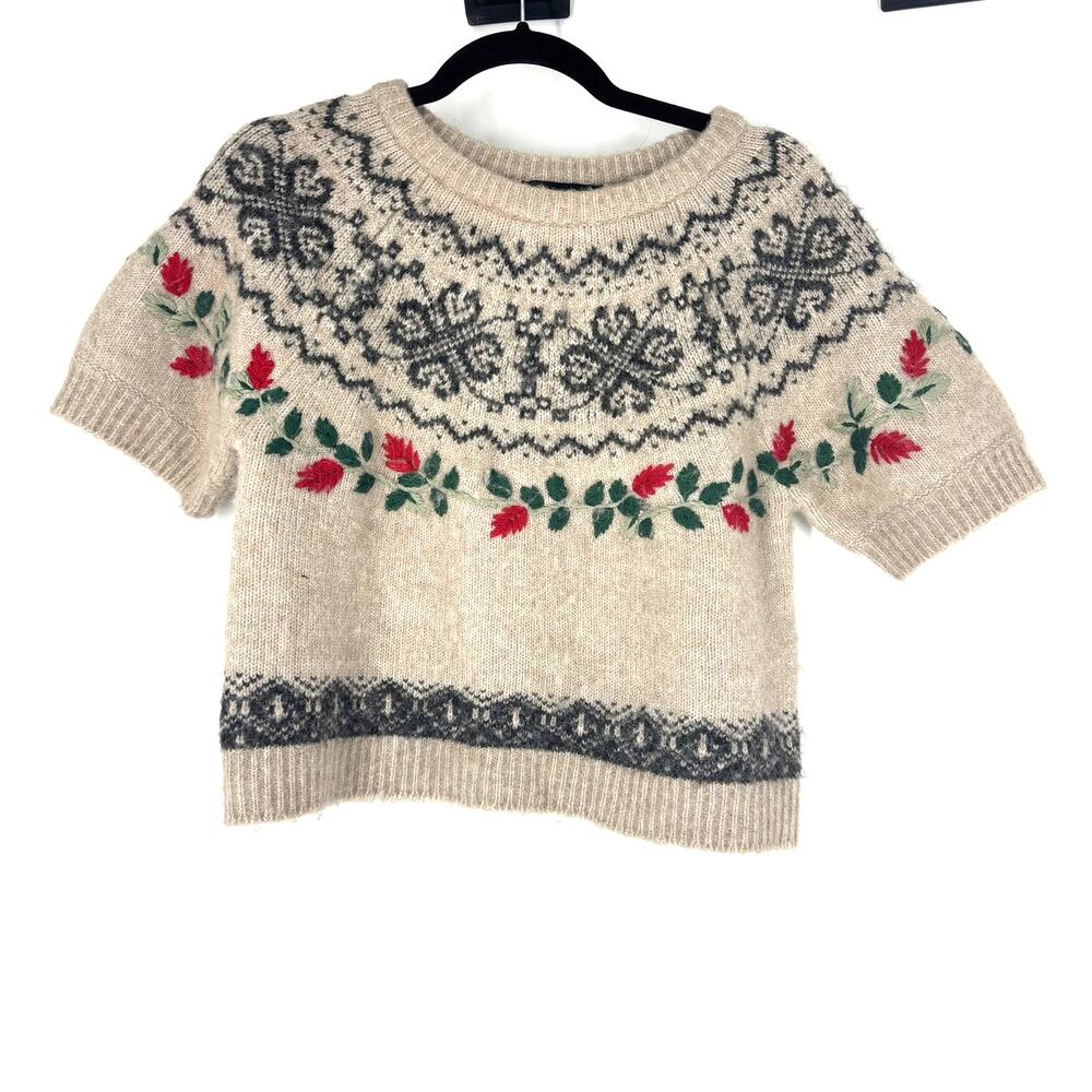 Zara Short Sleeve Knit Embroidered Sweater Top